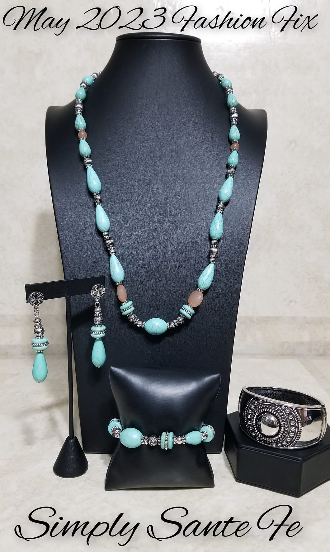 Simply Santa Fe Fashion Fix by Paparazzi Accessories (May 2023)