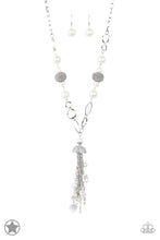 Load image into Gallery viewer, Designated Diva Necklace by Paparazzi Accessories (Blockbuster)
