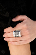 Load image into Gallery viewer, Me, Myself and Ivy Ring by Paparazzi Accessories
